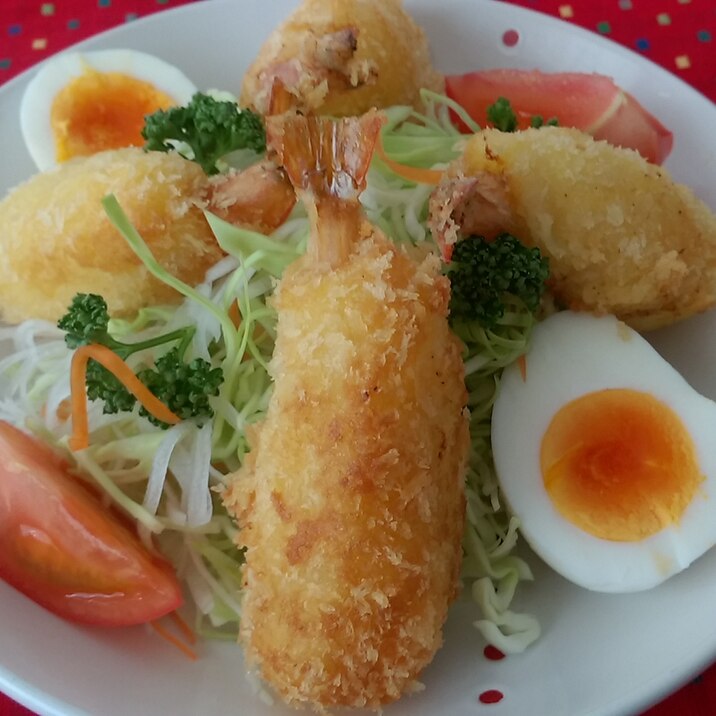 節約 でも見た目のお腹も大満足 エビのコロッケ レシピ 作り方 By よっちゃん1106 楽天レシピ 節約 でも見た目のお腹も大満足 エビのコロッケ レシピ 作り方 By よっちゃん1106 楽天レシピ